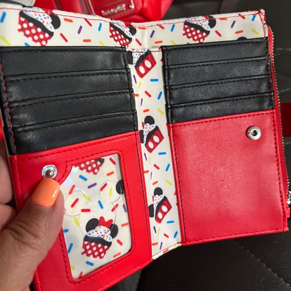 Minnie Mouse back pack purse & matching wallet - Picture 7 of 7